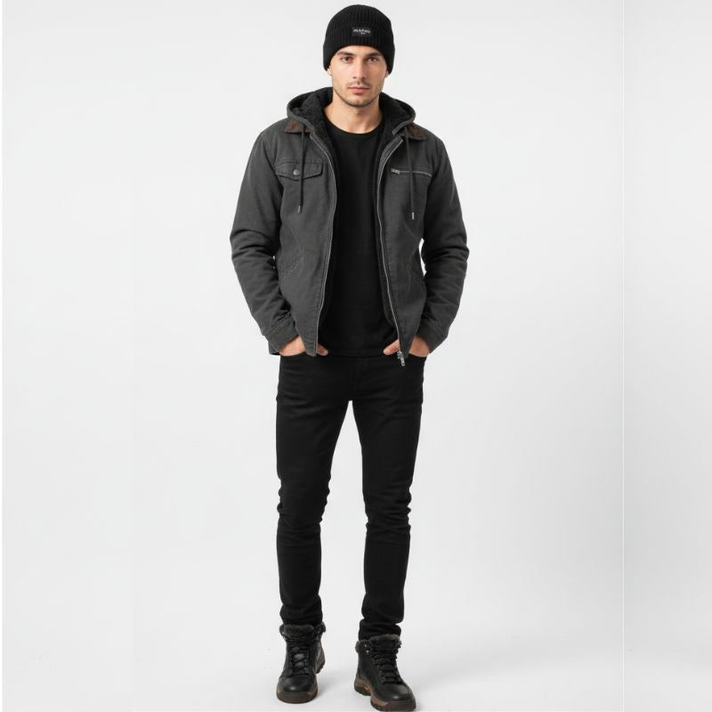 HÖLZ 6 | Jacken + Lederstiefel + Mütze